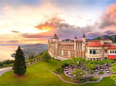 cz shms|Admissions at Swiss Hotel Management School.